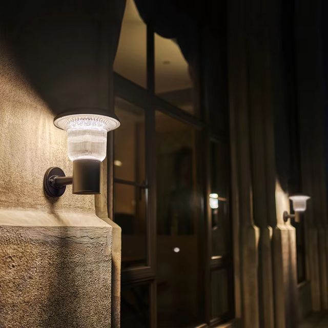 Solar-Powered Cylinder Outdoor LED Wall Light IP65 Waterproof Dimmable for Courtyards Villas Gardens Aluminum Base