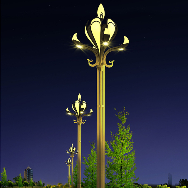 Smart City Lighting with Phone Charging Function Height-Customized Smart Road Light Pole IP65 Waterproof Smart Pole